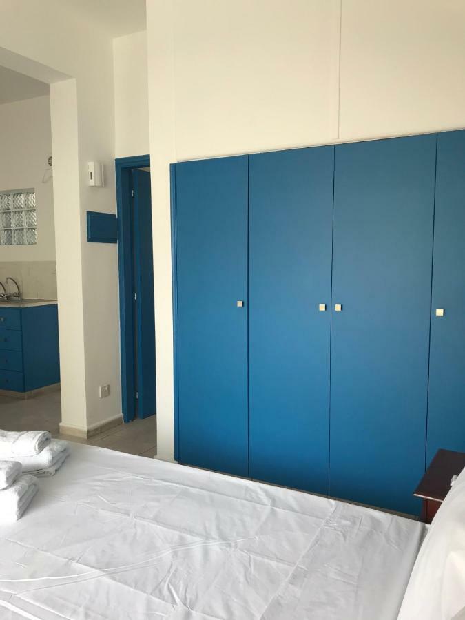 Athinas Court Aparthotel Paphos Buitenkant foto