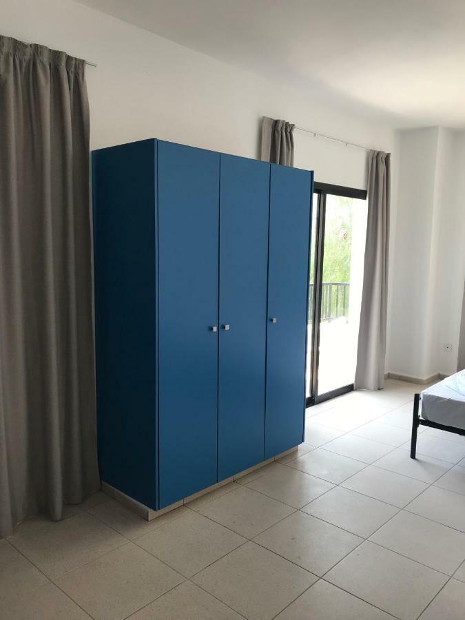 Athinas Court Aparthotel Paphos Buitenkant foto