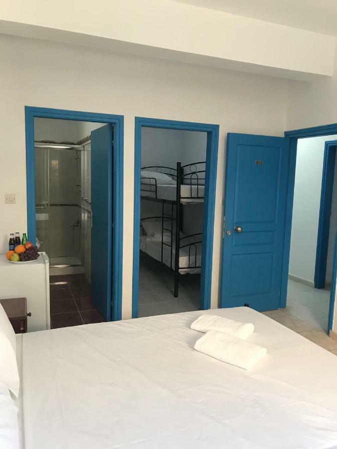 Athinas Court Aparthotel Paphos Buitenkant foto